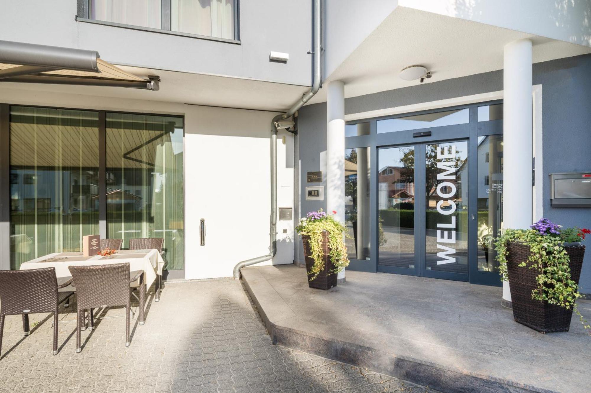 Hotel Bettstadl Ergolding Eksteriør billede